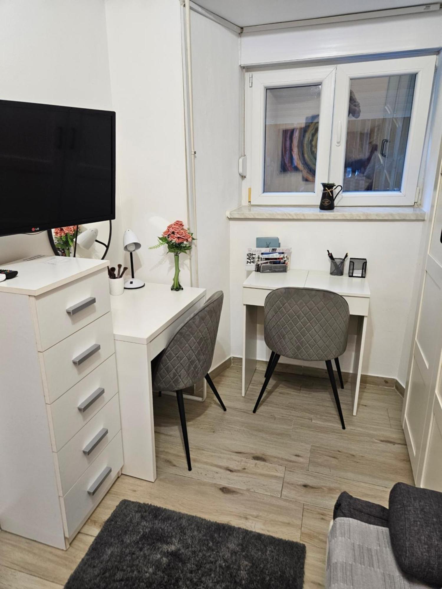 Apartment Maja - Strict Center Of Zagreb Exterior photo